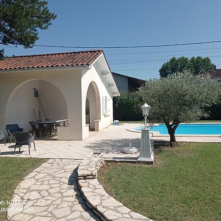La Maison Basque Sainte-Livrade-sur-Lot Exteriör bild
