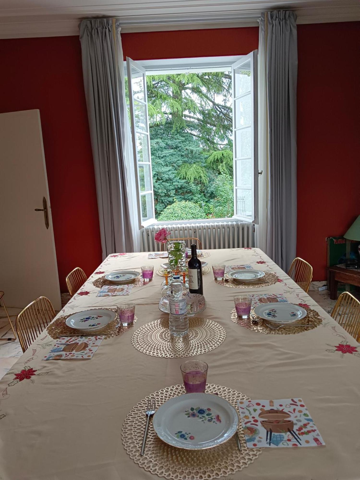 La Maison Basque Sainte-Livrade-sur-Lot Exteriör bild